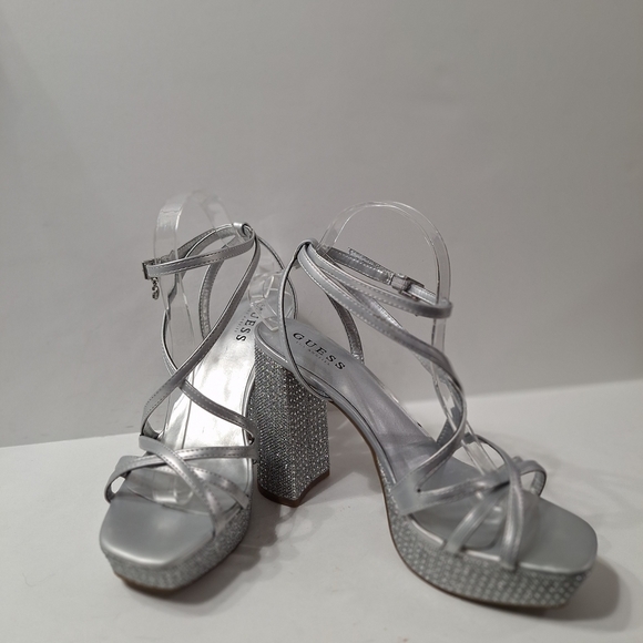GUESS NEW Silver Rhinestone Platform Night Out Bling Glam Dressy Heels Size 9.5 - Picture 2 of 12